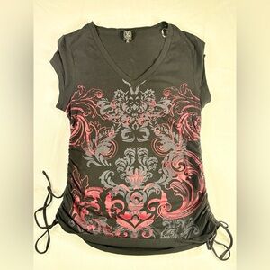 Women’s y2k V-Neck Ed Hardy style Tee | $20